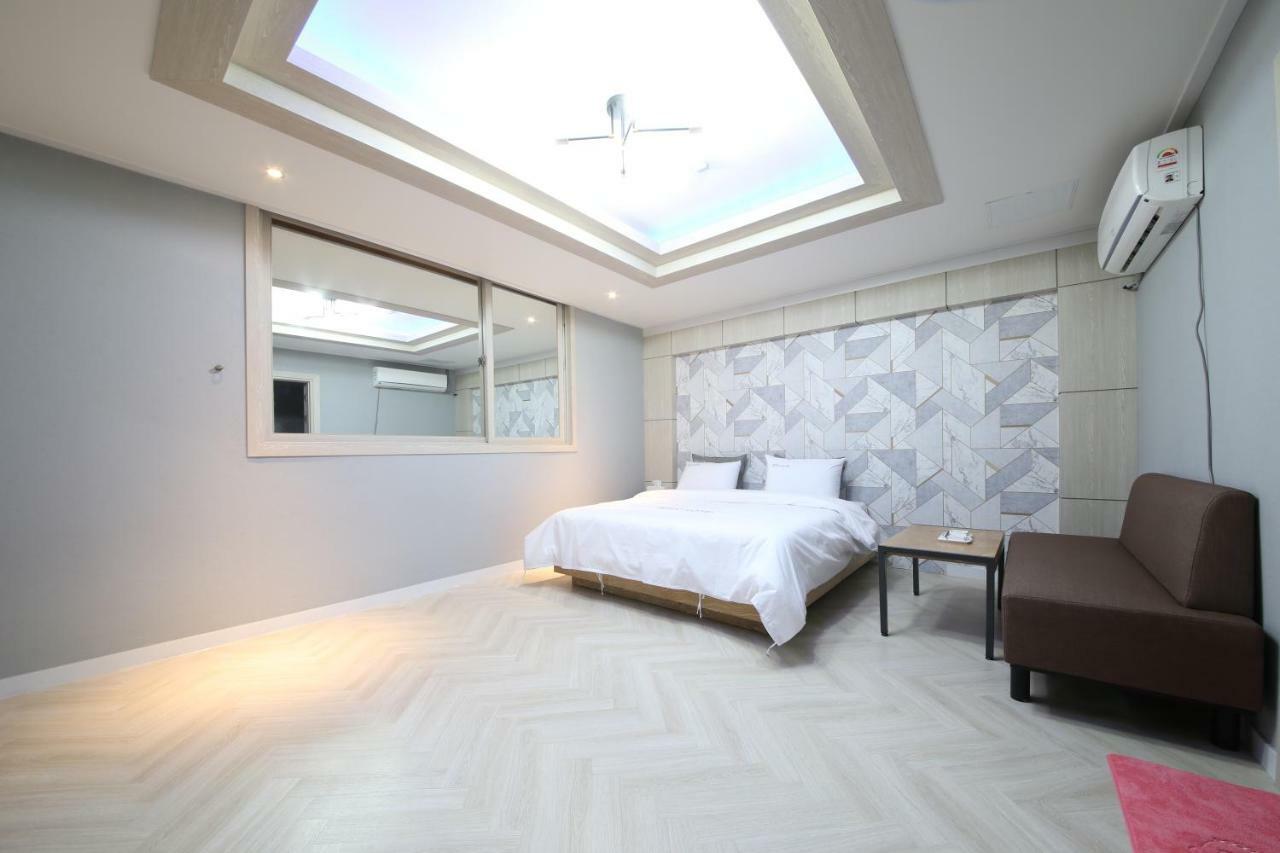 Eco Hotel Mokpo Buitenkant foto